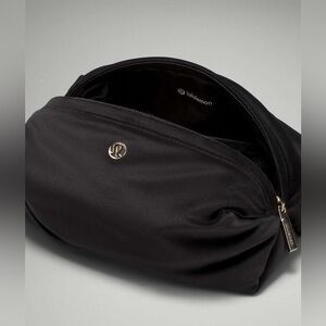 Lululemon velvet pouch